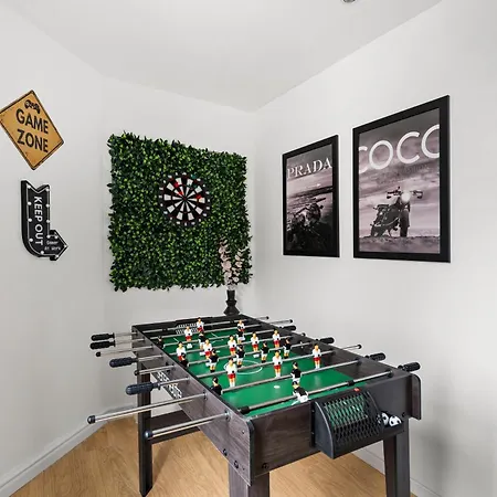 Boutique Abode - Games Apartment Bristol
